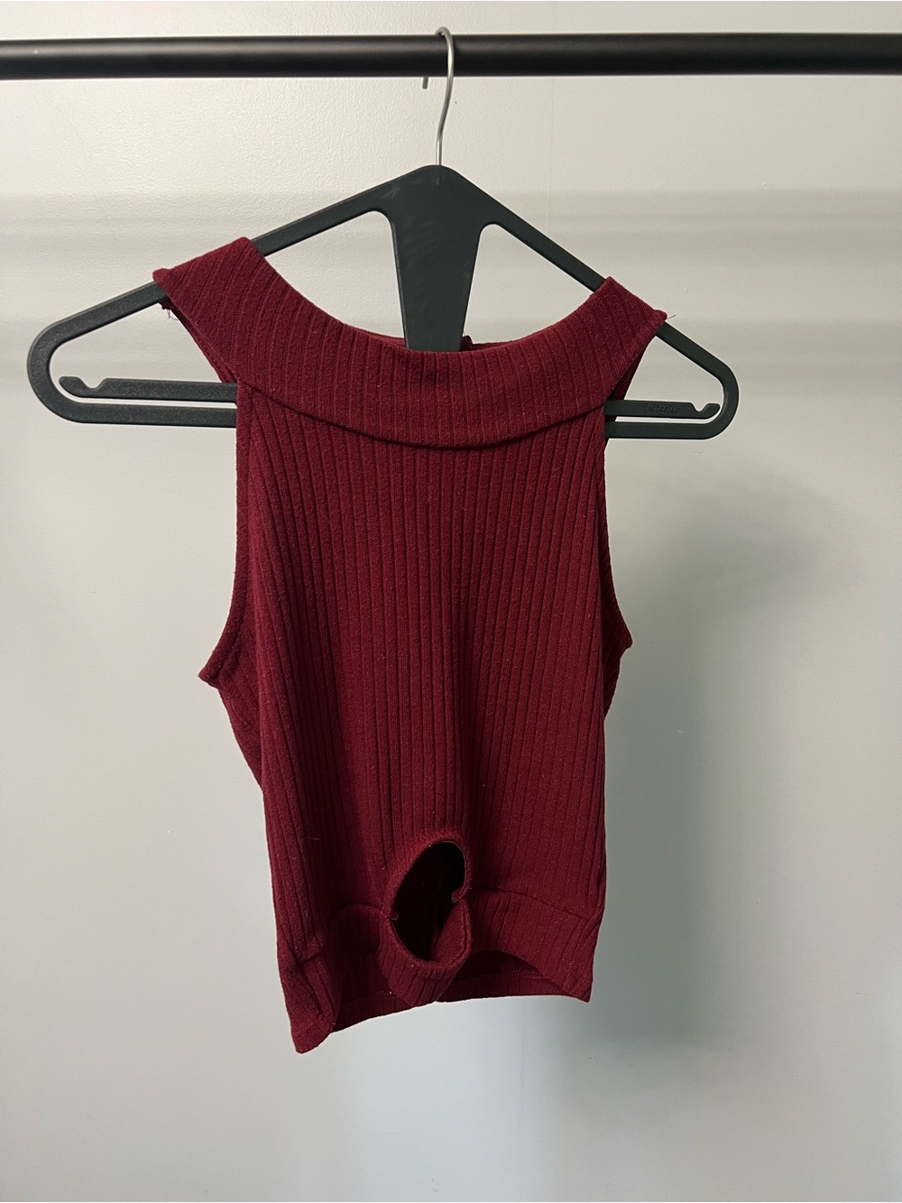 Ribbed Burgundy Crop Top with Twist Detail